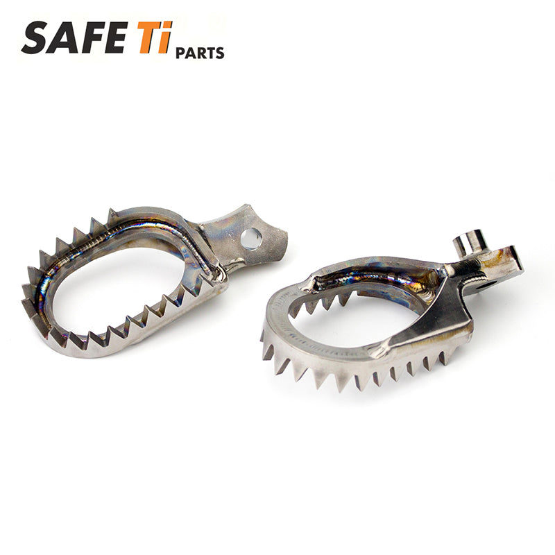 Titanium footpegs for SUZUKI