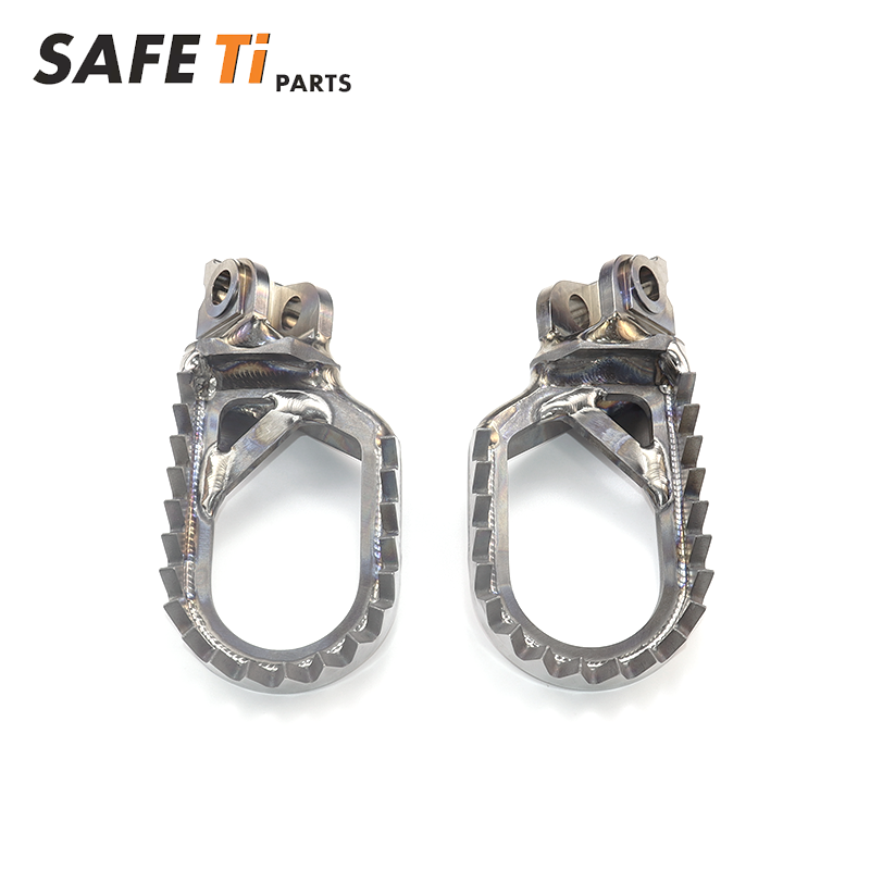 Titanium footpegs Pro for BETA(2013-2019) XTRAINER (2017-2025)