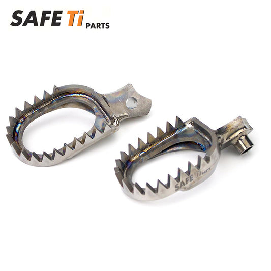 Titanium footpegs for SUZUKI
