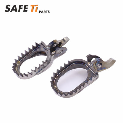 Titanium footpegs for TRIUMPH