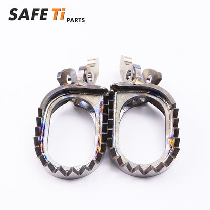 Titanium footpegs for TRIUMPH